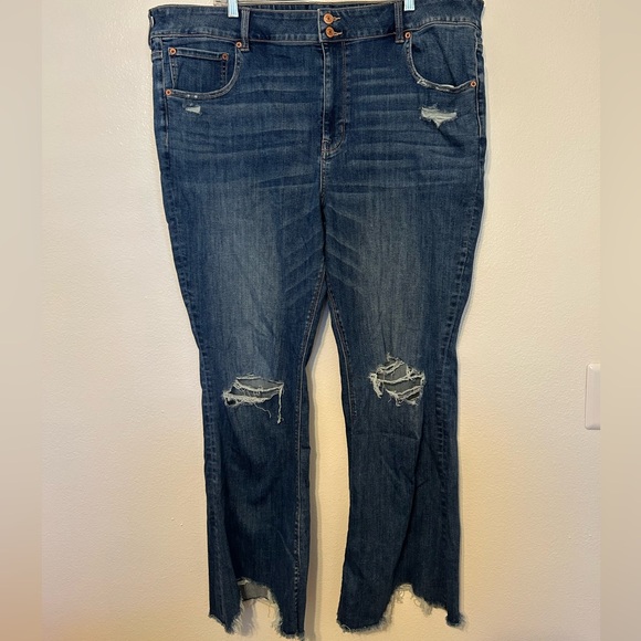 American Eagle Outfitters Denim - American Eagle super stretch hi rise flared distressed denim jeans